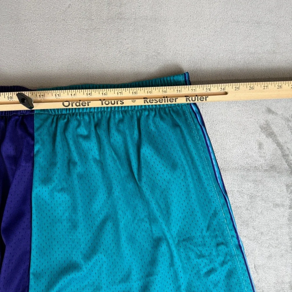 Charlotte Hornets Mitchell Ness Split Swingman Shorts Mens 4XLB Teal Purple NWT